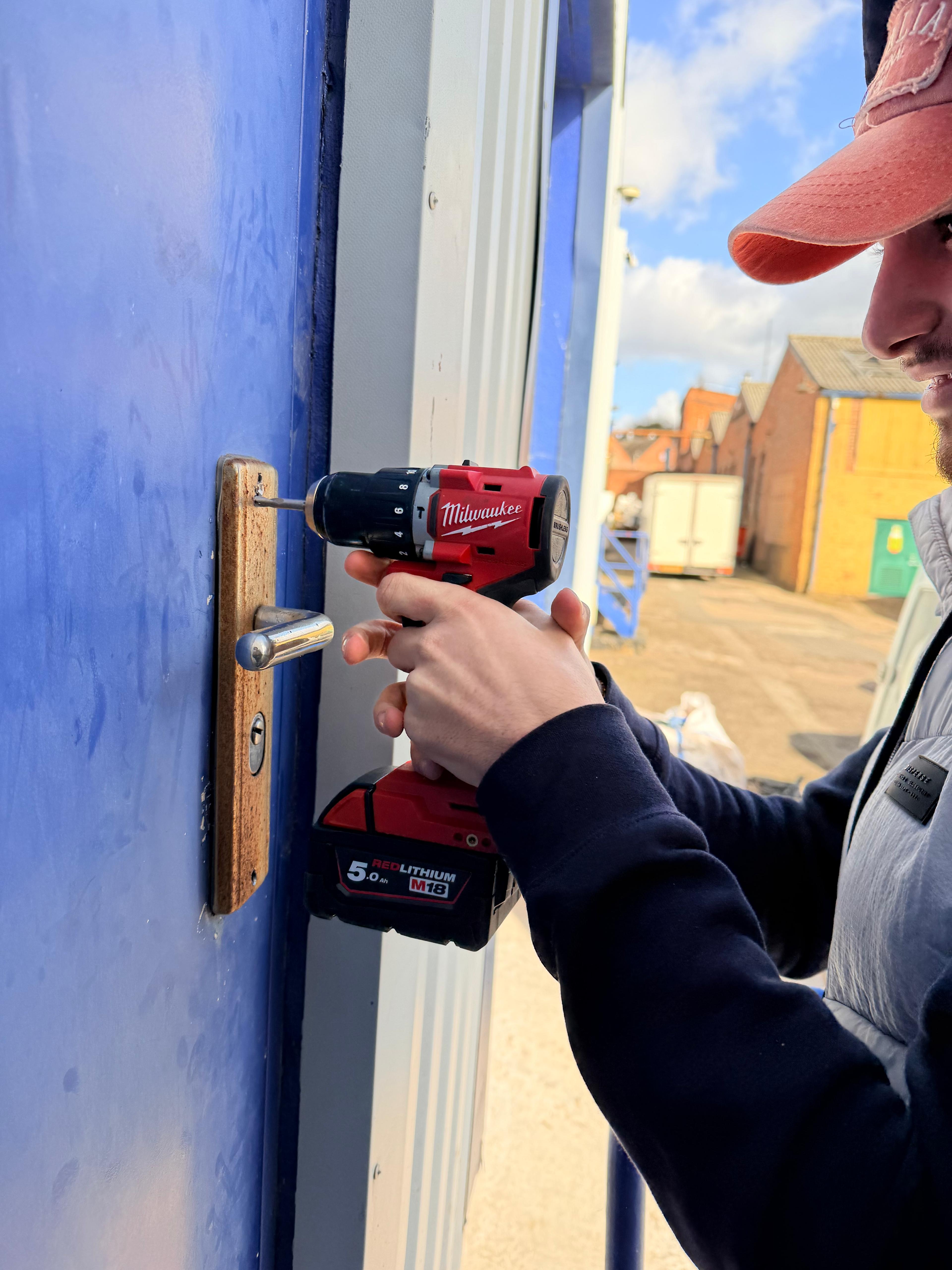 Emergency lockout service